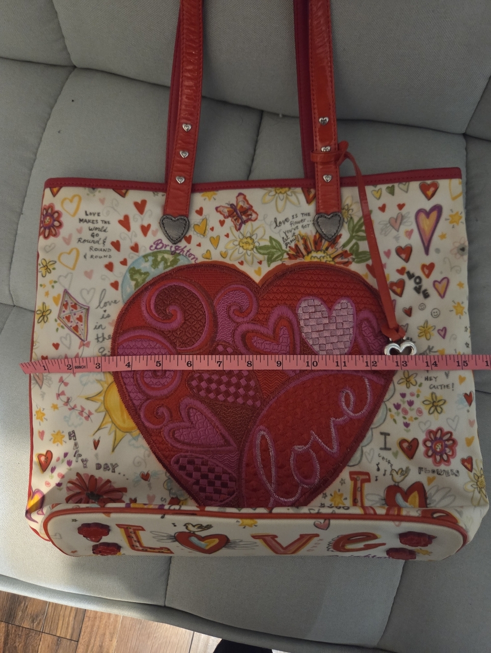 Brighton Heart Appliqué Tote Bag with Red Trim - Picture 14 of 15